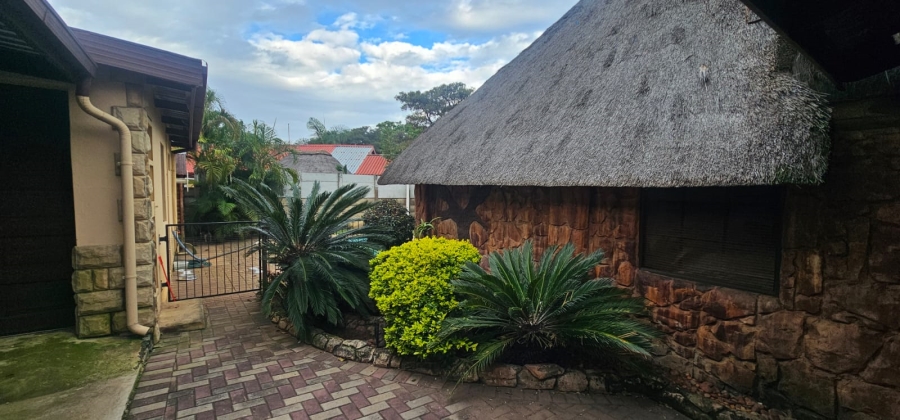 3 Bedroom Property for Sale in Geelhoutpark North West